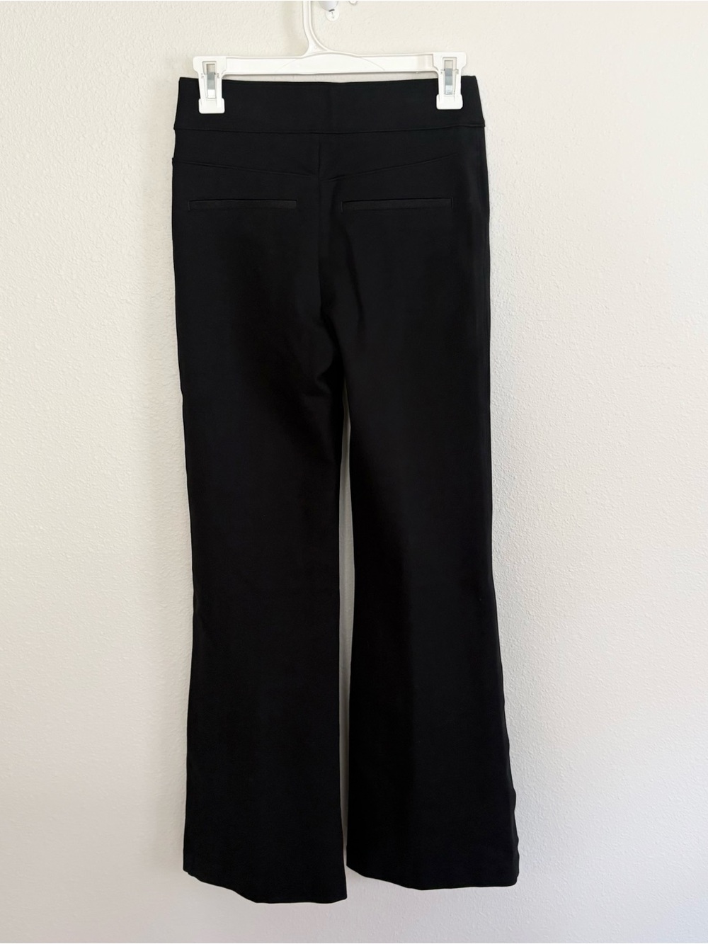 NWT Spanx Hi-Rise Flare Pants in Ponte Classic Black Size S Petite - Picture 4 of 7